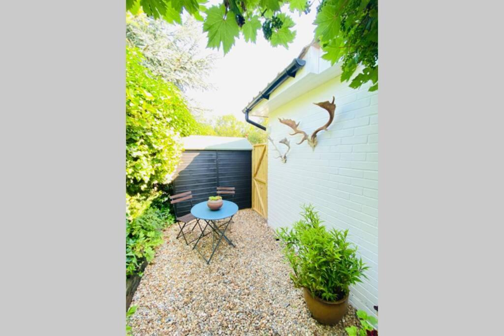The Yellow Door Whitstable - Peaceful Retreat Close To Beach 외부 사진