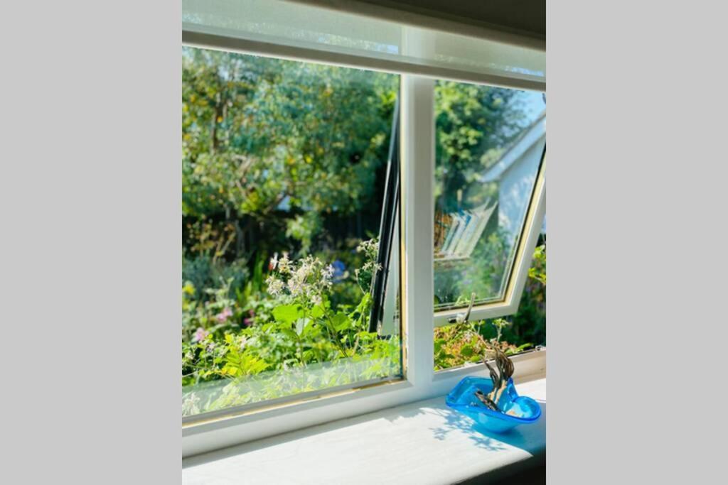 The Yellow Door Whitstable - Peaceful Retreat Close To Beach 외부 사진